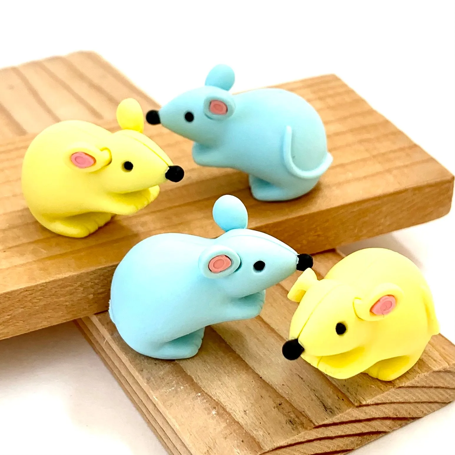 38055 Mouse Erasers-60