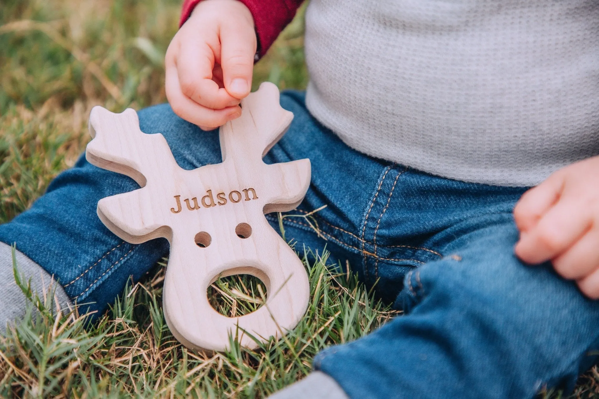 Reindeer Wood Grasping Toy With Teething Beads