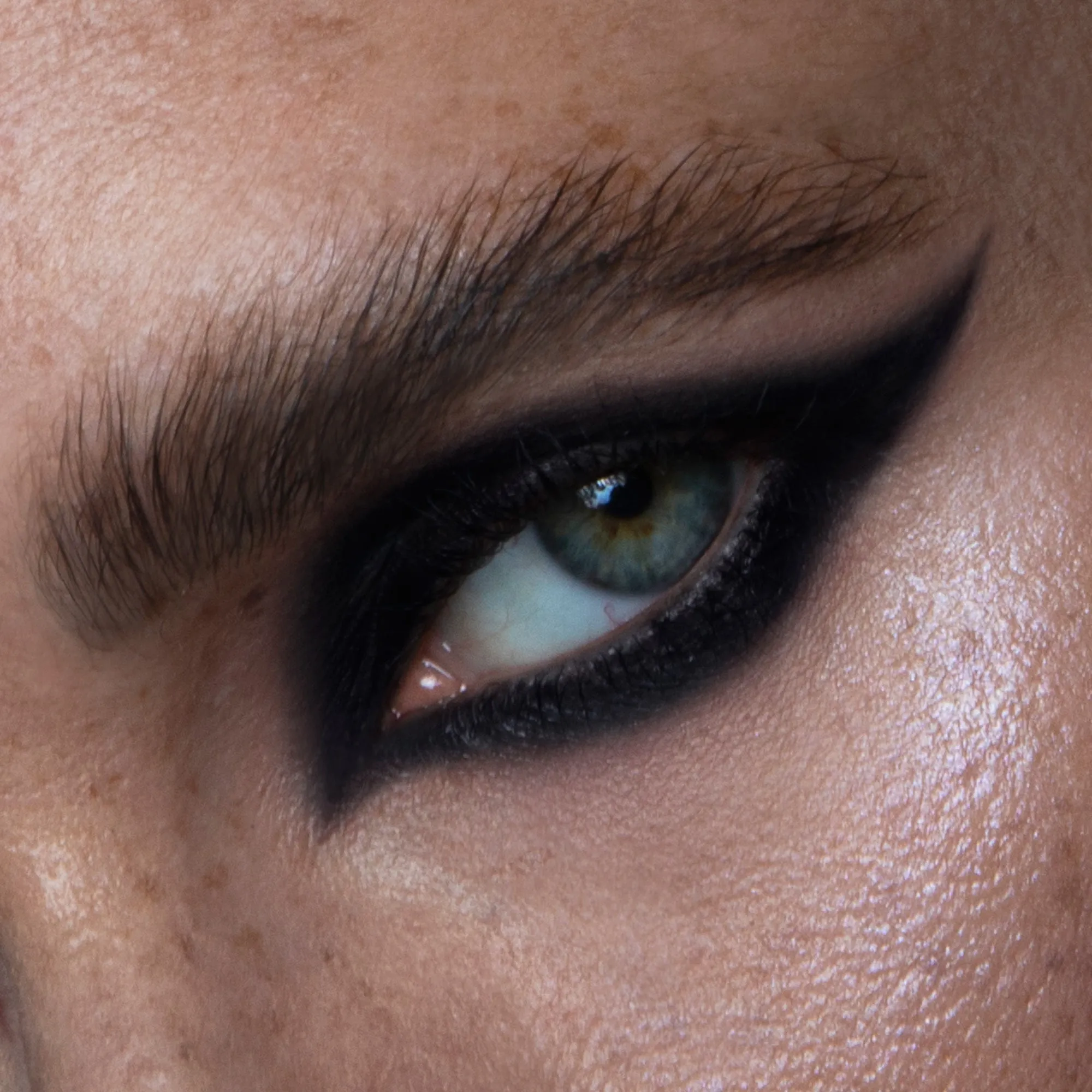 The Black Orb Enigmatic Kohl Eyeliner: Abyss